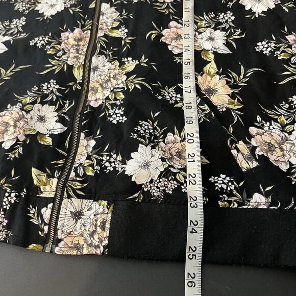 TORRID Women's Size 2 Black Pink Floral Patterned Zip-Up Rayon Jacket - Picture 7 of 7